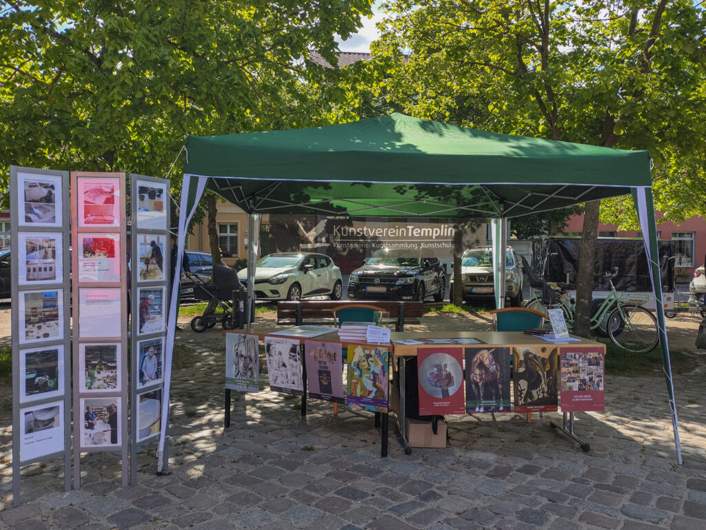 Stand des Kunstverein Templin e.V. zum "Tag der Vereine" 2025 in Templin